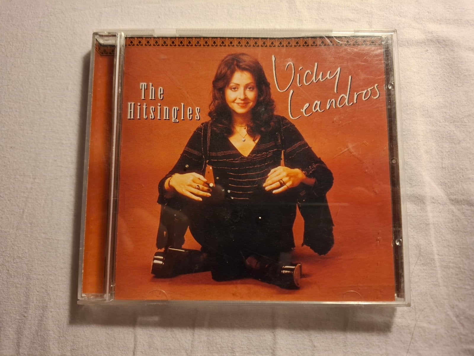 Vicky Leandros - The Hitsingles (alleen hoesje), Ophalen of Verzenden, Zo goed als nieuw