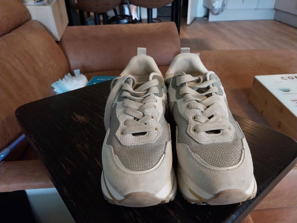 Liu Jo Sneakers Maat 38 - Zo goed als nieuw, Liu Jo, Beige, Ophalen of Verzenden, Sneakers of Gympen