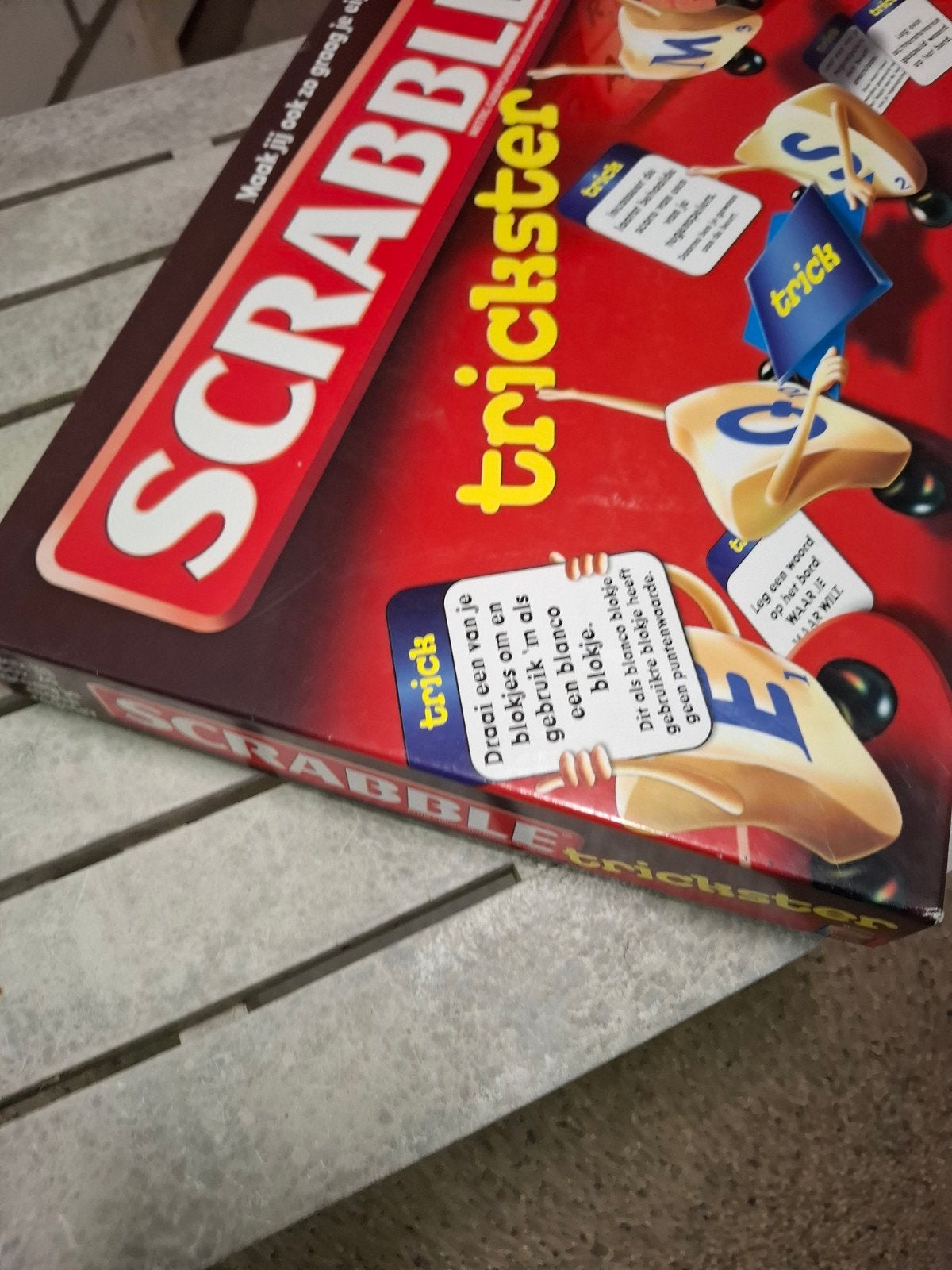 Scrabble Trickster - Compleet en in goede staat, Gebruikt, Ophalen of Verzenden, Drie of vier spelers, Customer_service_nl@hasbro.com