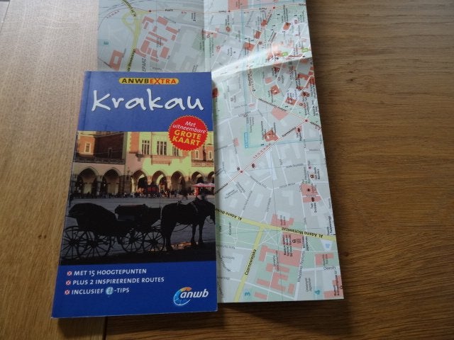 anwb extra reisgids Krakau / met uitneembare plattegrond, Europa, Ophalen of Verzenden, Zo goed als nieuw, Reisgids of -boek