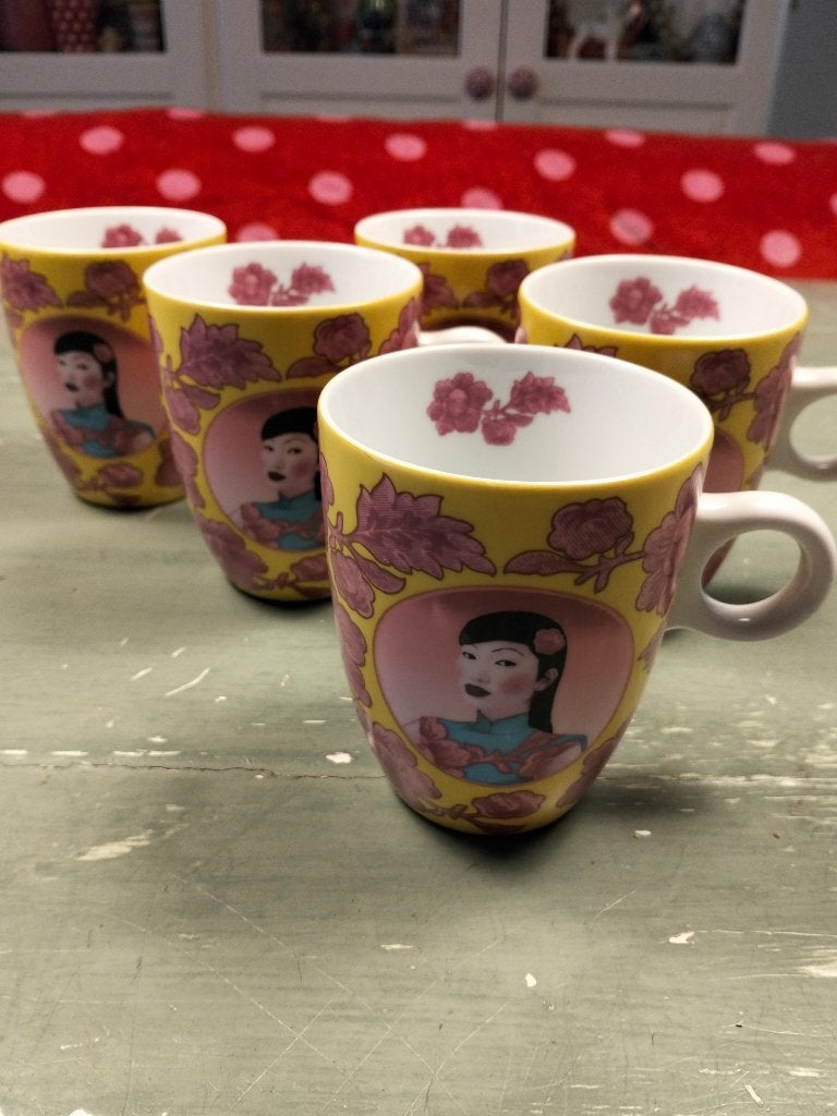 Thee of koffie bekers, Huis en Inrichting, Keuken | Servies, Ophalen of Verzenden, Nieuw, Overige stijlen, Kop(pen) en/of Schotel(s)