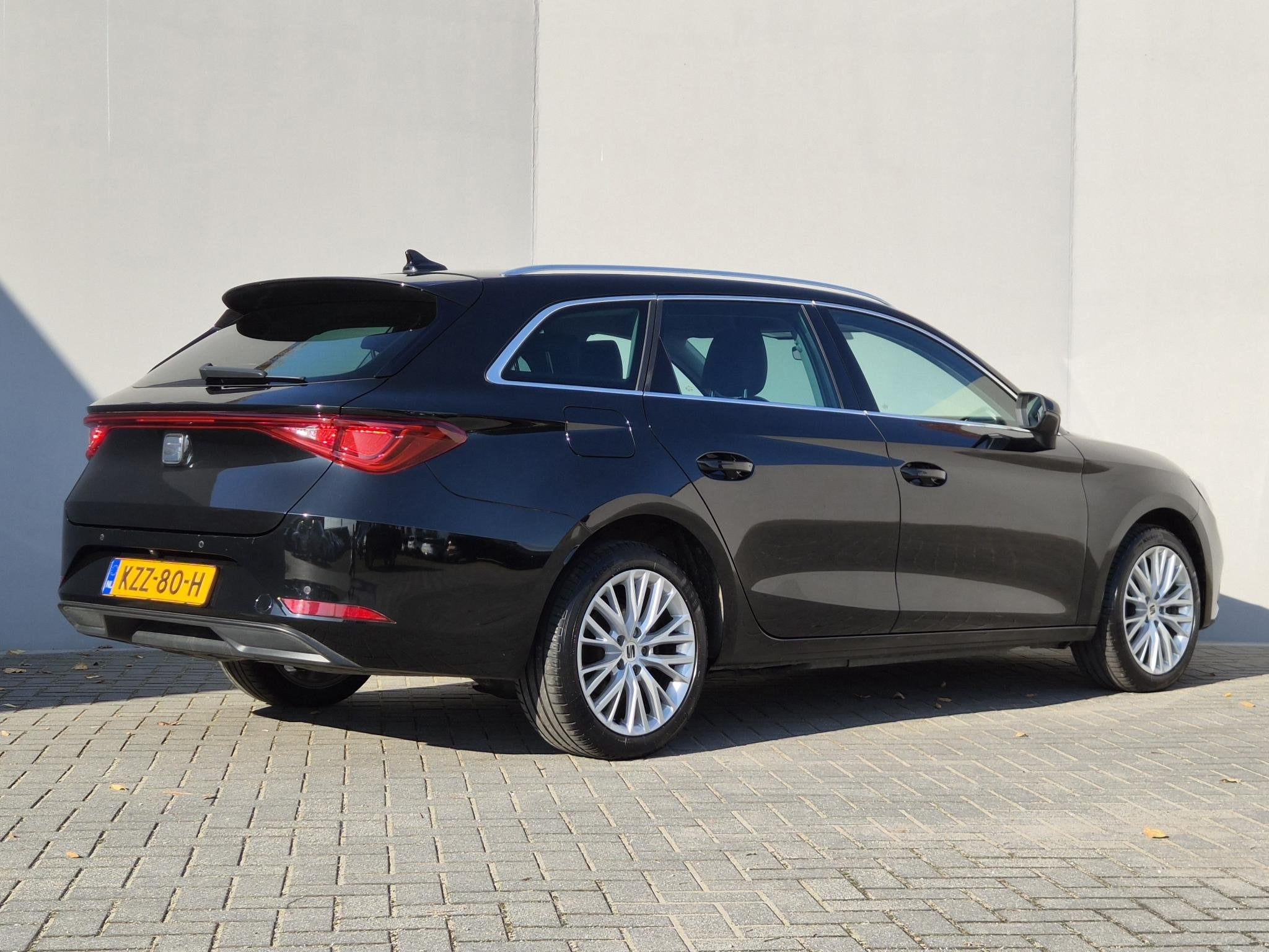 SEAT Leon Sportstourer 1.4 TSI eHybrid PHEV FR Business Inte, Auto's, Gebruikt, Euro 6, 4 cilinders, Leon