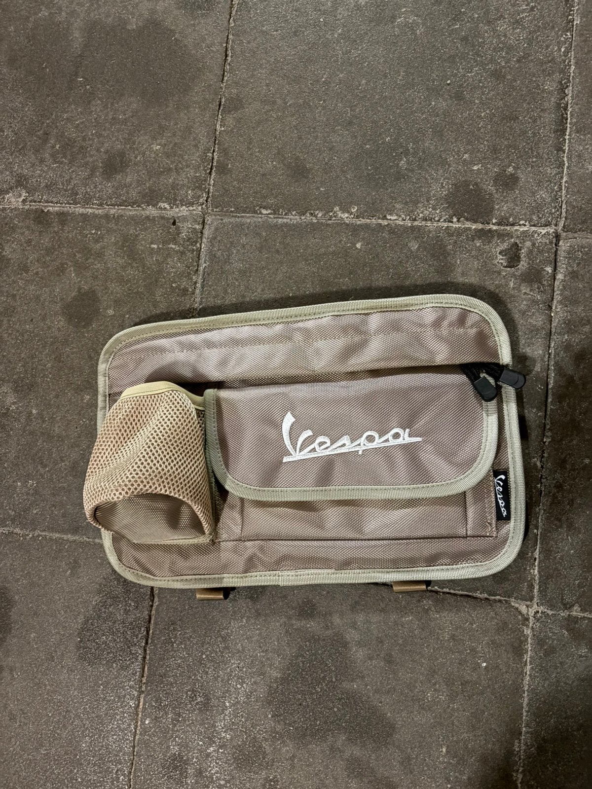 Vespa scootertasje, Fietsen en Brommers, Ophalen, Zo goed als nieuw, Benzine