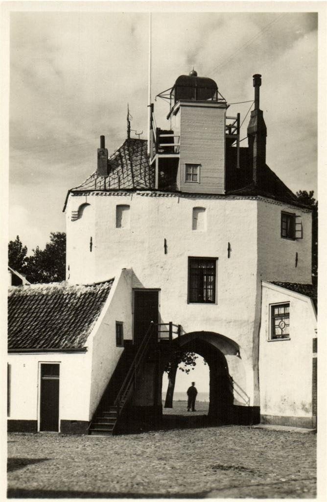 Harderwijk - Vischpoort - man in poort - ongelopen, Ophalen of Verzenden, 1940 tot 1960, Ongelopen, Gelderland