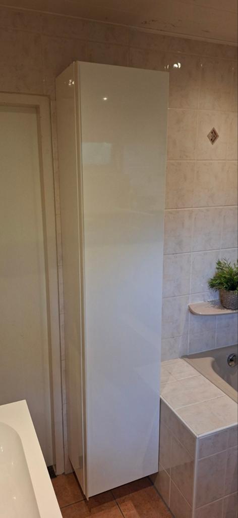 Ikea GODMORGON hangende badkamerkast, Huis en Inrichting, Badkamer | Badkamermeubels, Zo goed als nieuw, (Half)hoge kast, 150 tot 200 cm