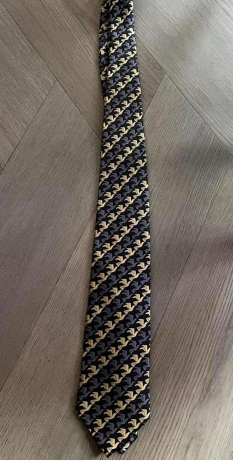2 Zeldzame M.C. Escher stropdassenen, Ophalen of Verzenden, Zo goed als nieuw, Overige kleuren, Met patroon