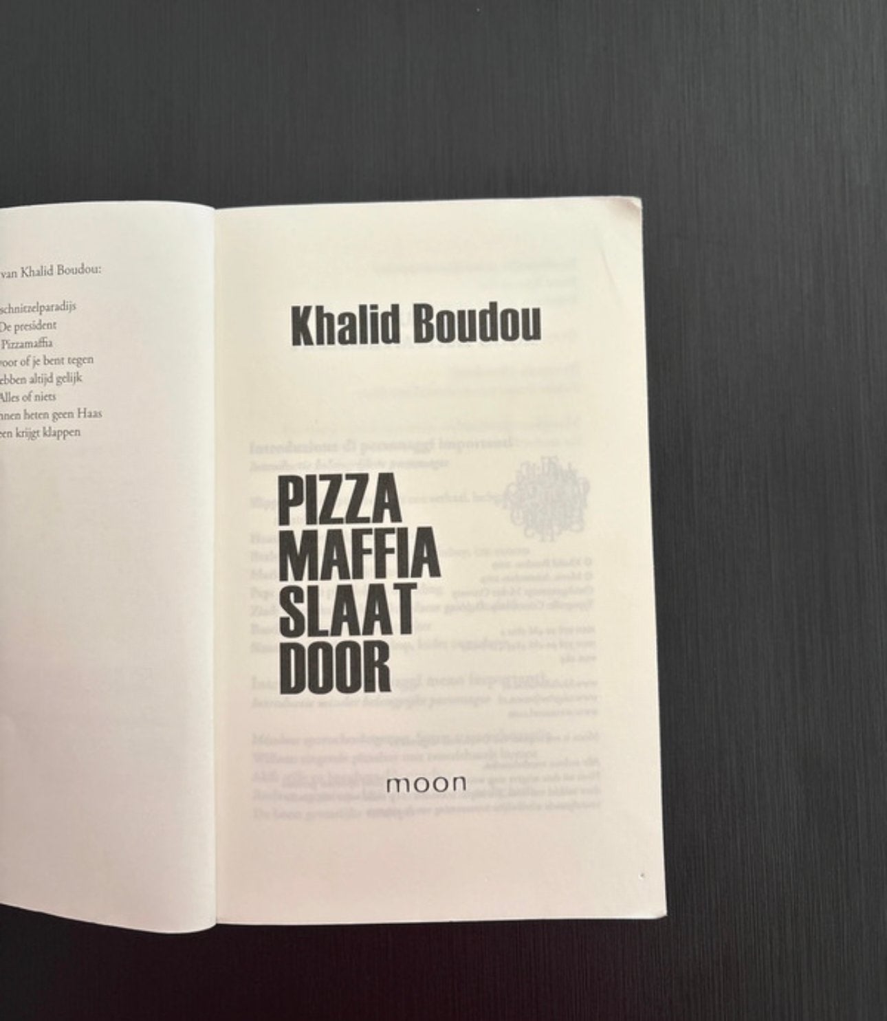 Pizza Maffia Slaat Door - Khalid Boudou, Ophalen of Verzenden, Gelezen, Fictie