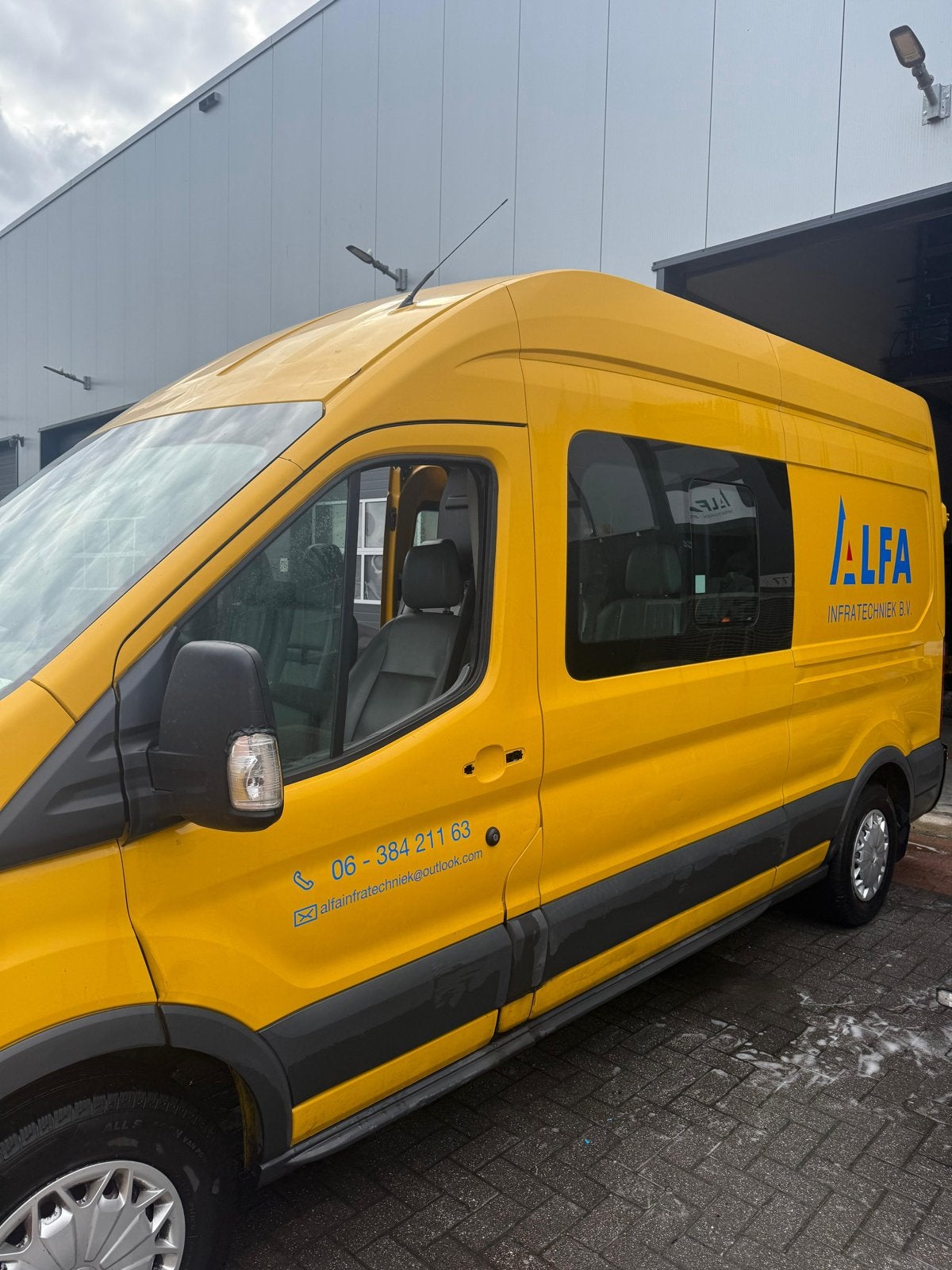 Ford Transit Tdci 125pk RWD Euro5 Dubbel Cabine 7p BTW, Euro 5, 4 cilinders, Grijs, Particulier