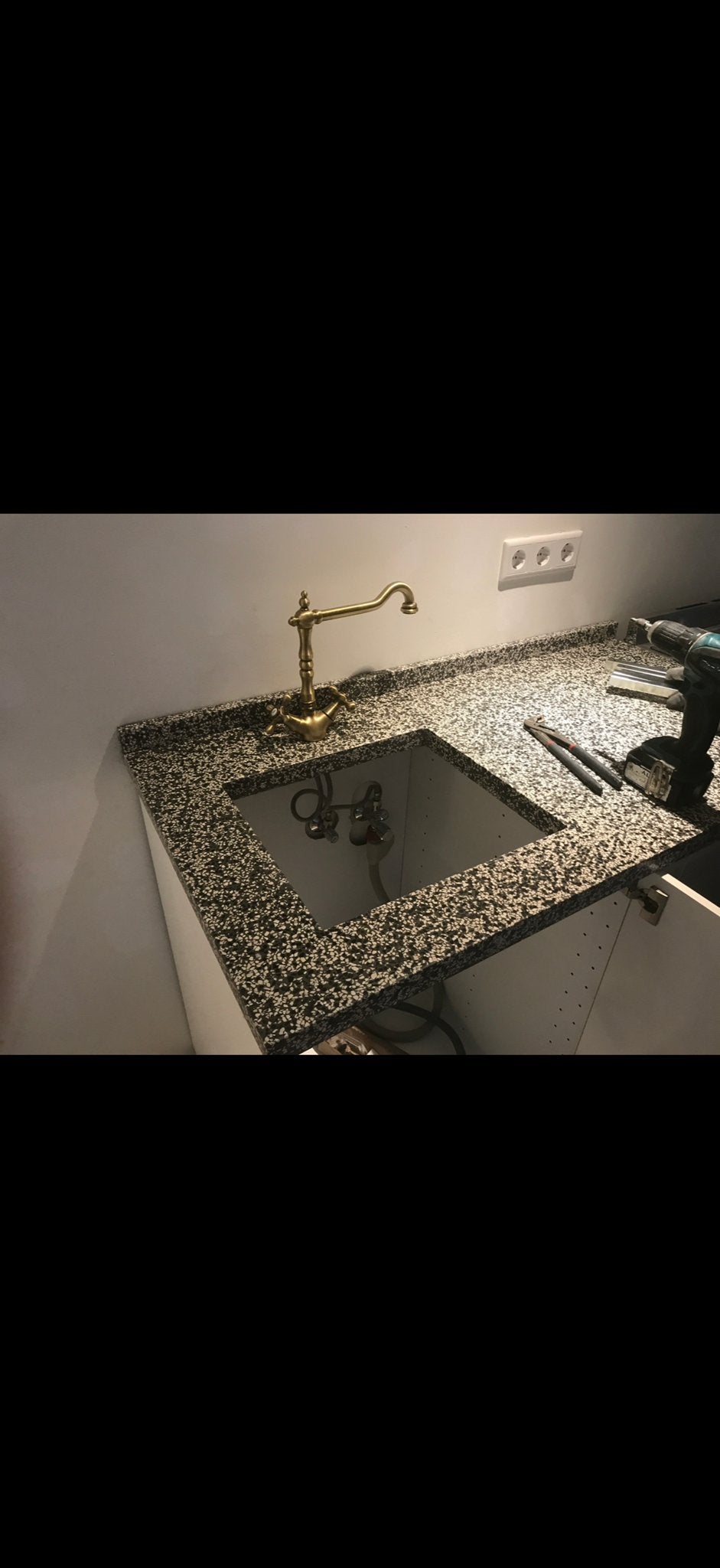 Terrazzo aanrechtblad met betegelde spoelbak, Huis en Inrichting, Ophalen, Steen/keramiek, Meerkleurig, Overige typen