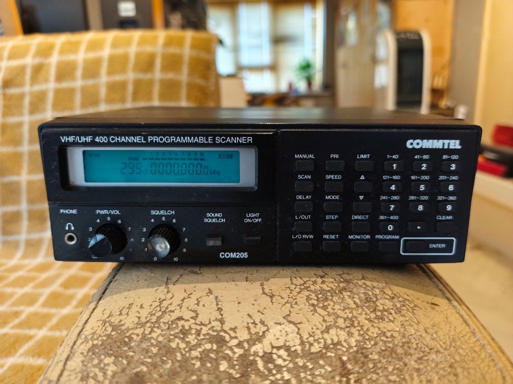 CommTel COM205 VHF/UHF 400 Kanaals Programmeerbare Scanner, Telecommunicatie, Ophalen of Verzenden, Gebruikt, 200 tot 500 kanalen