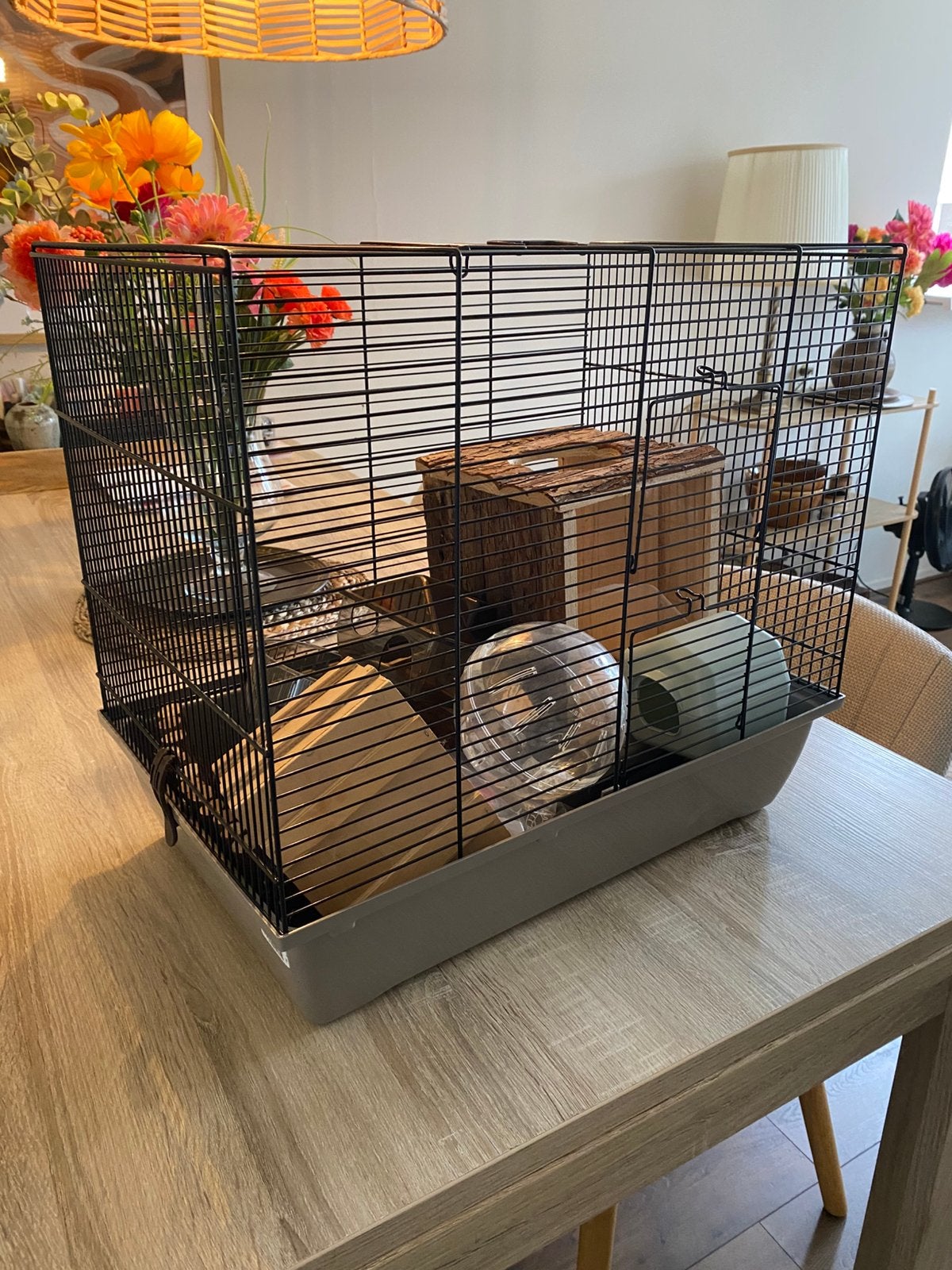 Grote hamsterkooi in neutrale kleur, Dieren en Toebehoren, Knaagdieren en Konijnen | Hokken en Kooien, Kooi, Gebruikt, Minder dan 75 cm