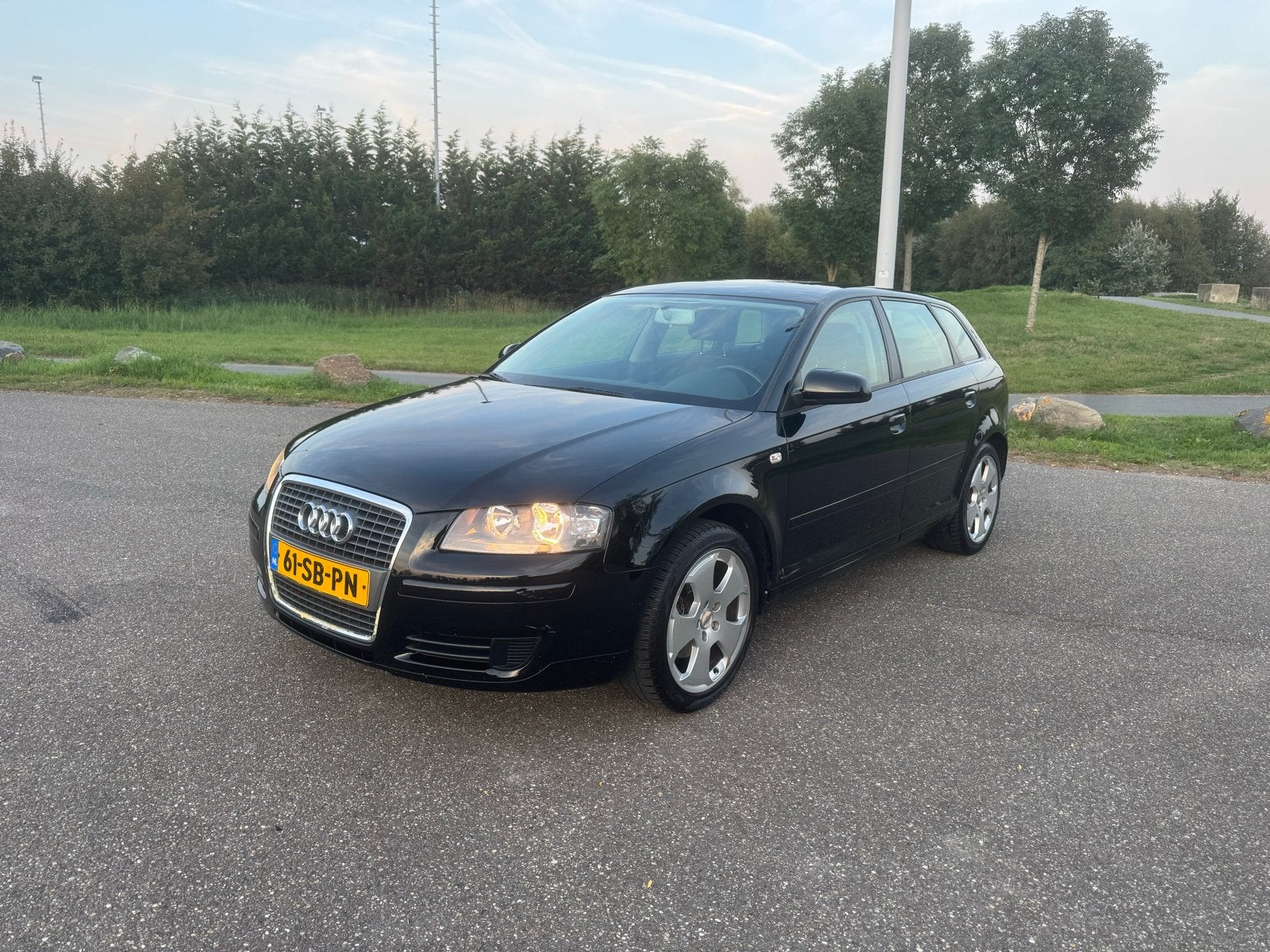 Audi A3 2.0 Sportback 110KW 2005 Zwart, Voorwielaandrijving, 4 cilinders, Zwart, Particulier