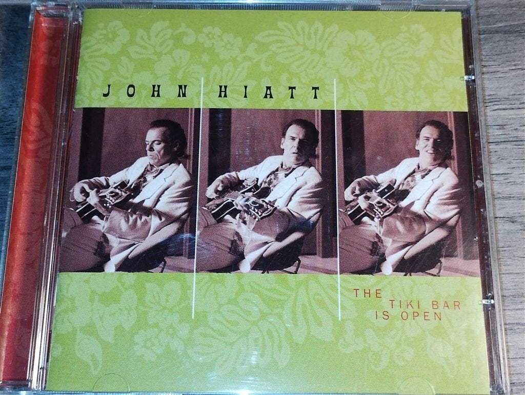 John Hiatt ‎- The Tiki Bar Is Open, Ophalen of Verzenden, Zo goed als nieuw
