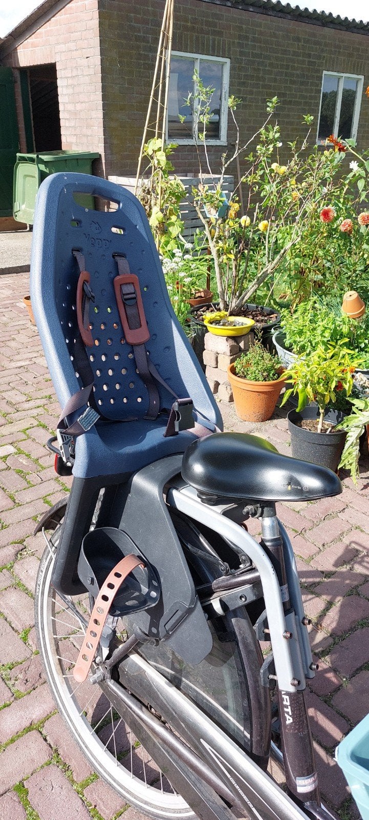 Yepp Maxi Achterzitje - Blauw, Zo goed als nieuw, Fietsen en Brommers, Ophalen, Achterzitje, Voetsteuntjes, Yepp