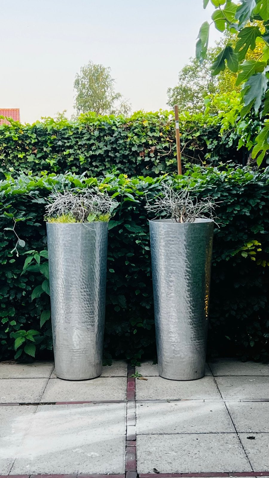 2x Grote Gehamerde Aluminium Plantenbakken Chique, Tuin en Terras, Ophalen, Minder dan 60 cm, Rond, Zo goed als nieuw