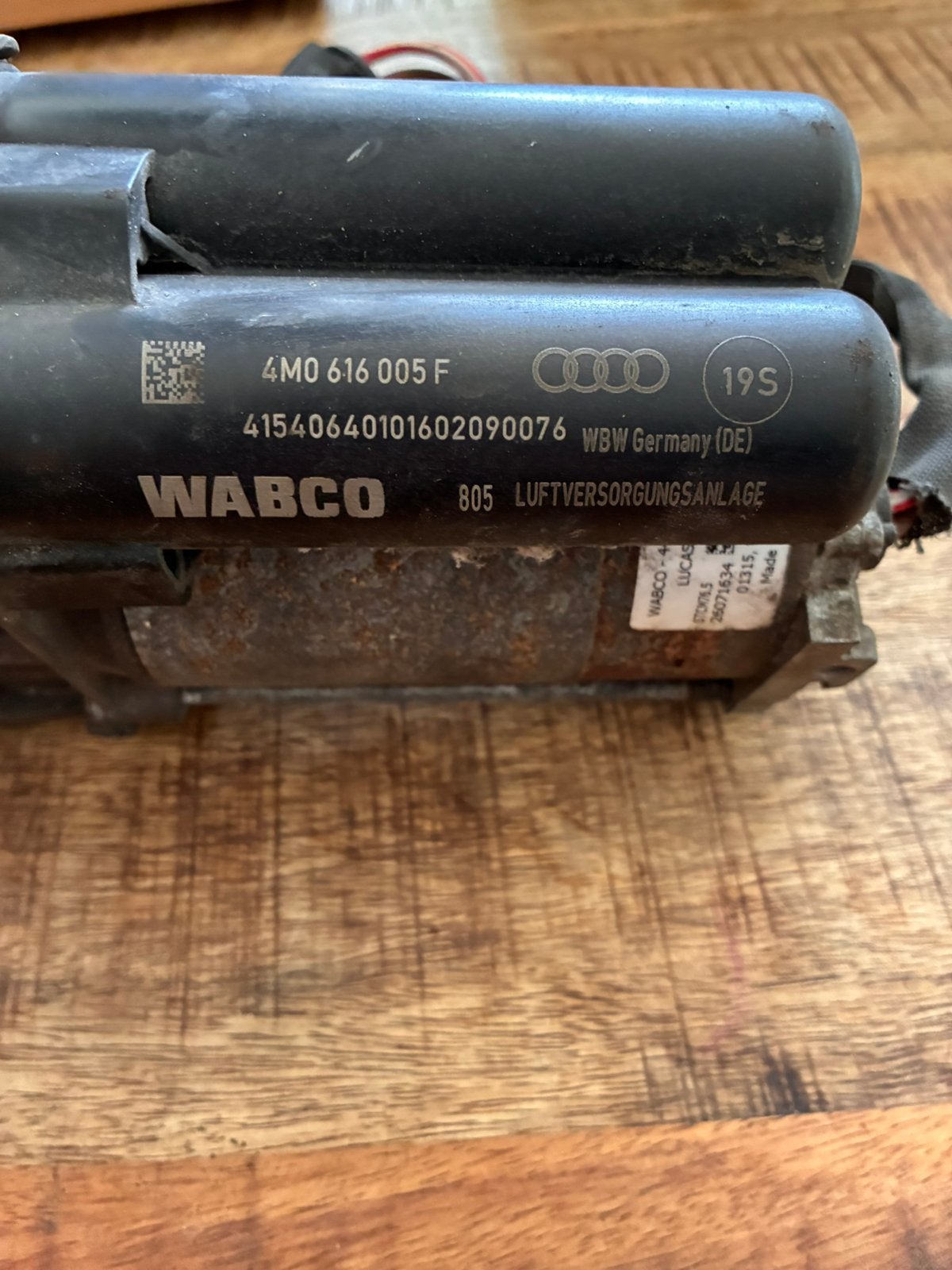 Audi Q7 OEM Luchtvering Compressor WABCO, Ophalen of Verzenden, Gebruikt, Audi