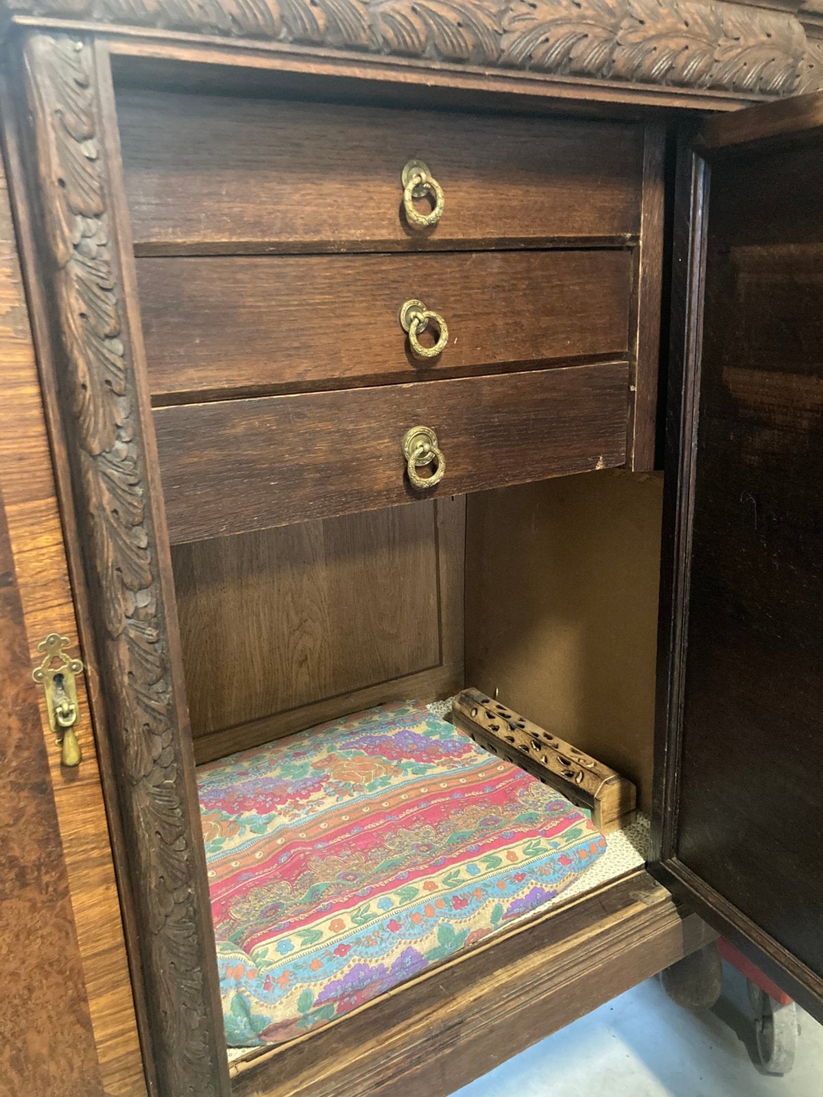 Prachtige antieke buffetkast/dressoir, Ophalen