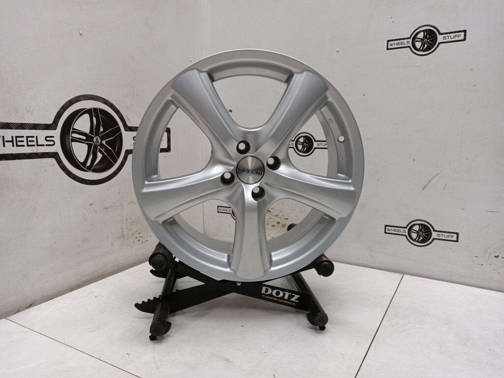 Polar lichtmetaal velgen 17"inch 4x100 Twingo clio Dacia, Auto-onderdelen, Banden en Velgen, Ophalen, Gebruikt, 17 inch, Velg(en)