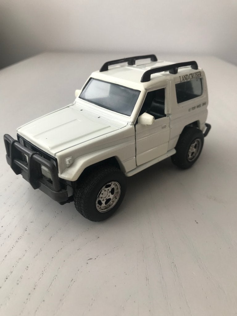 Toyota Land Cruiser LX J 70 serie 1:32 van Newray, Ophalen of Verzenden, Gebruikt, Auto, Overige merken