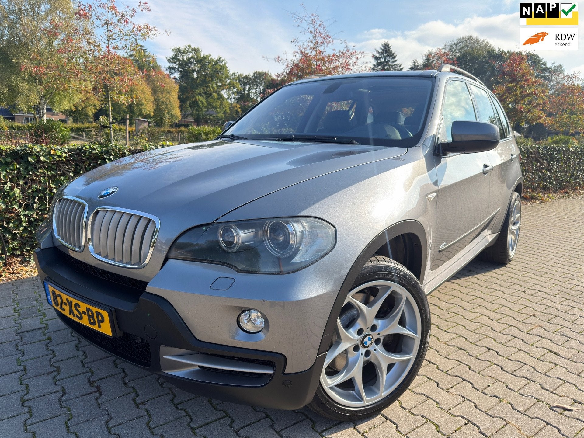 BMW X5 XDrive48i High Executive 7-Pers. , Clima / Panodak /, Auto's, Dealer onderhouden, Gebruikt, 138 €/maand, 2145 kg