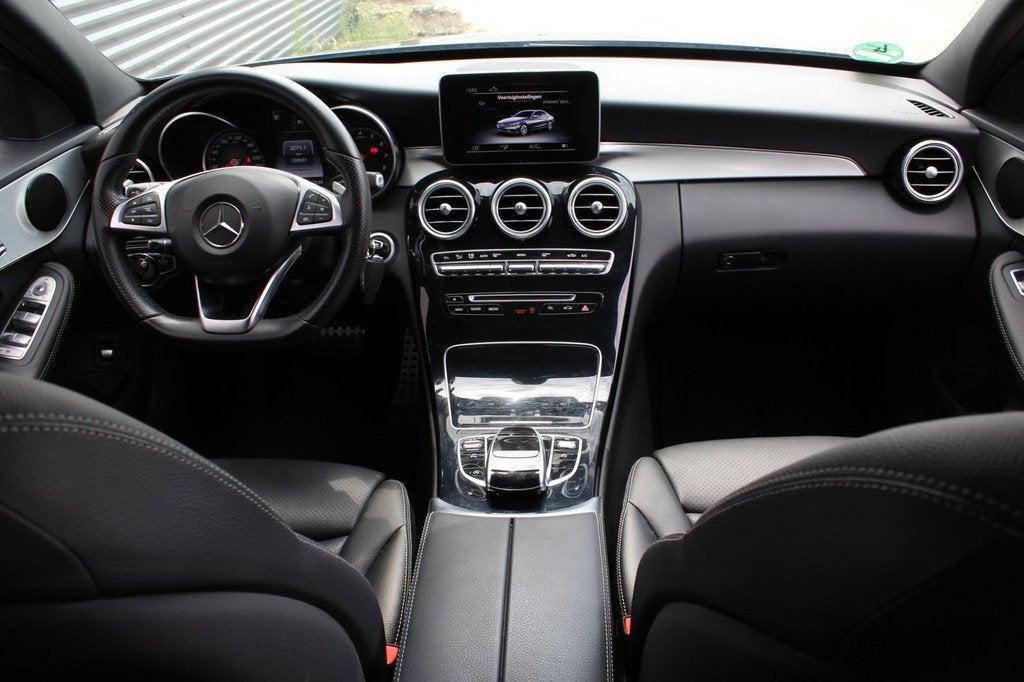 Mercedes-Benz C-klasse 180 AMG | Panoramadak | Memory Seats, Auto's, Bedrijf, Sedan, 17 km/l, 710 kg