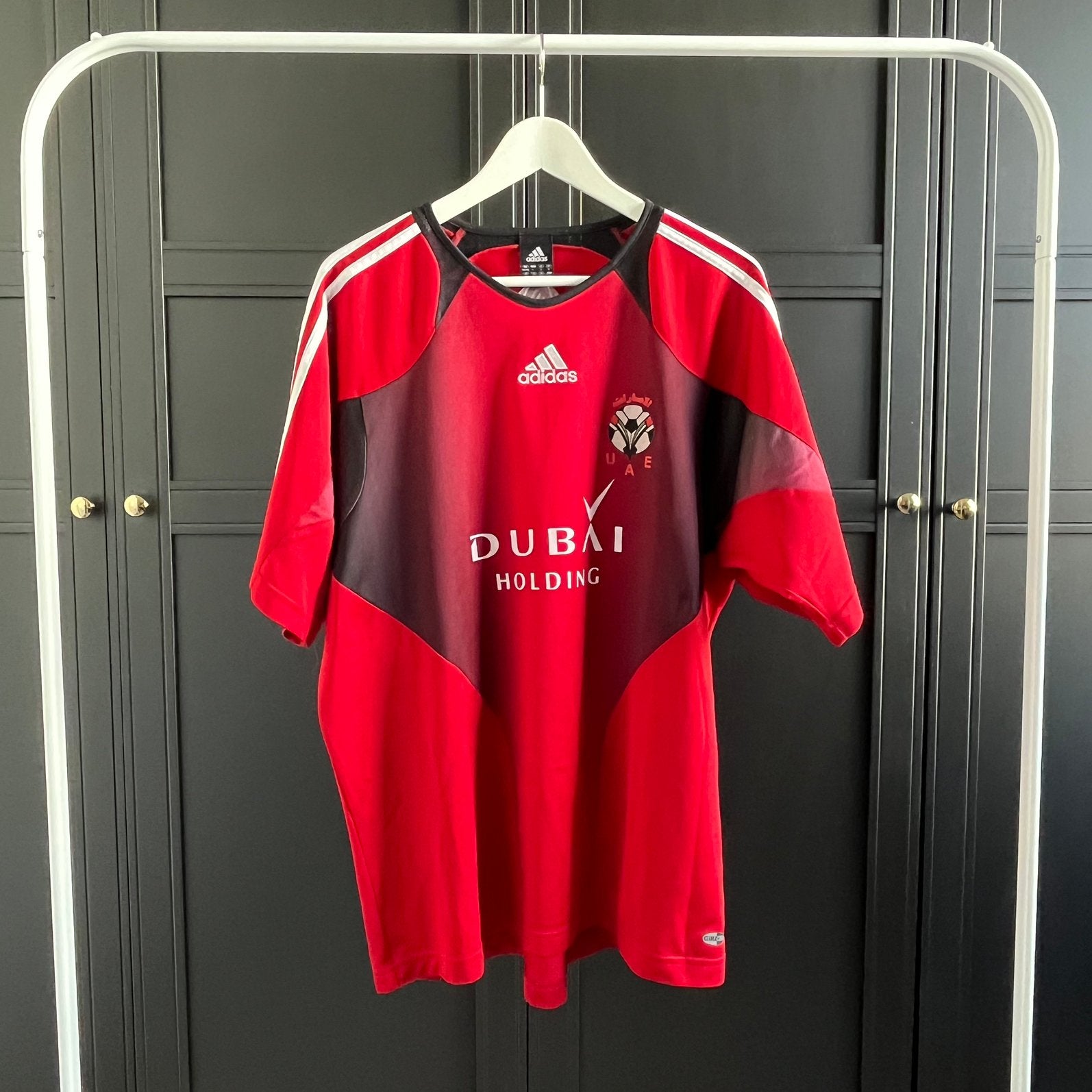 Dubai shirt, Verzamelen, Buitenlandse clubs, Shirt, Ophalen of Verzenden, Zo goed als nieuw