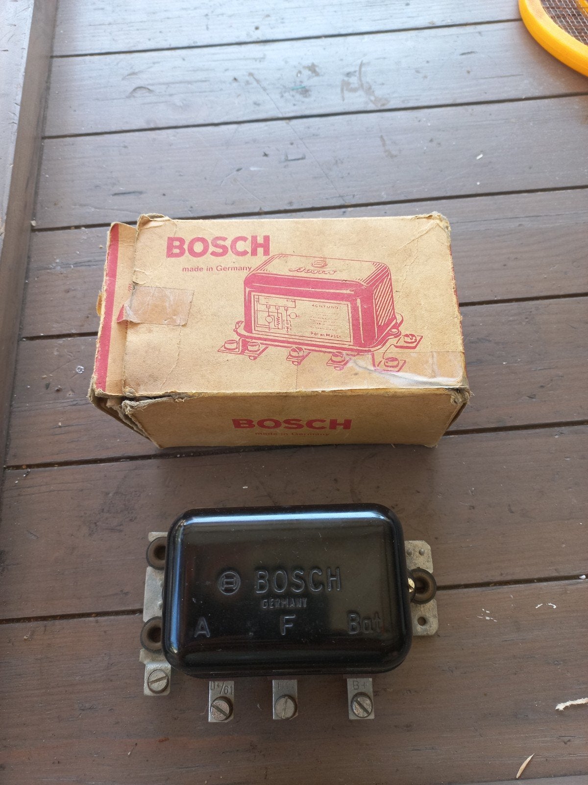 Bosch Spanningsregelaar 14V 38A voor Oldtimers, Ophalen of Verzenden, Nieuw, Universele onderdelen
