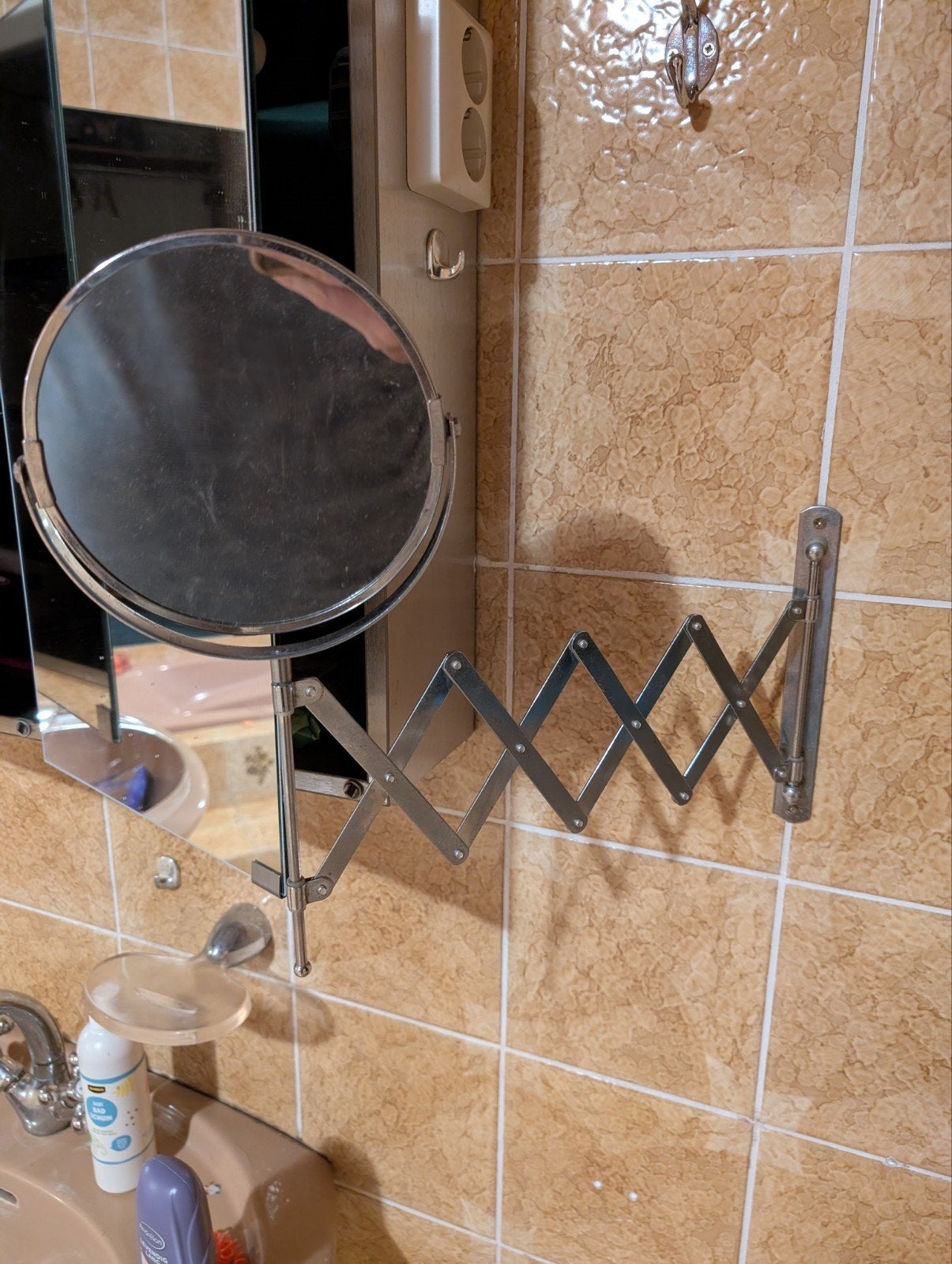 Diverse badkamer benodigdheden, Huis en Inrichting, Badkamer | Badtextiel en Accessoires, Gebruikt, Spiegel/spiegelkast, Zilver