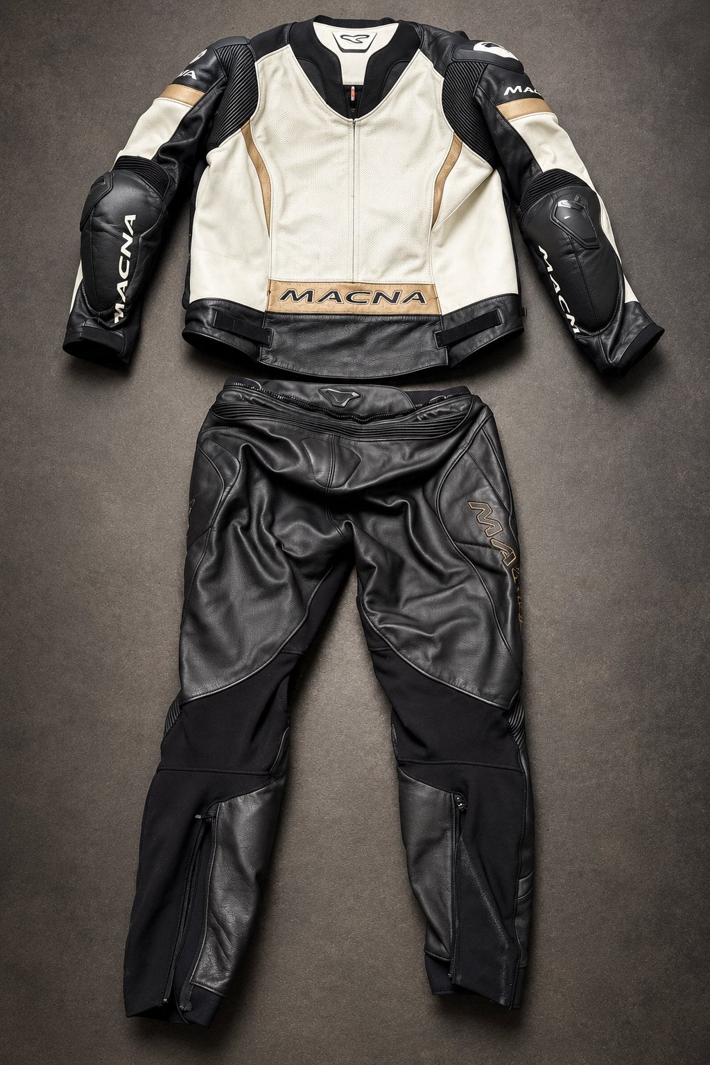 Macna Leren Motorpak Zwart/Wit - Maat XL (Zo goed als nieuw), Motoren, Ophalen of Verzenden, Tweedehands, Heren, Combipak