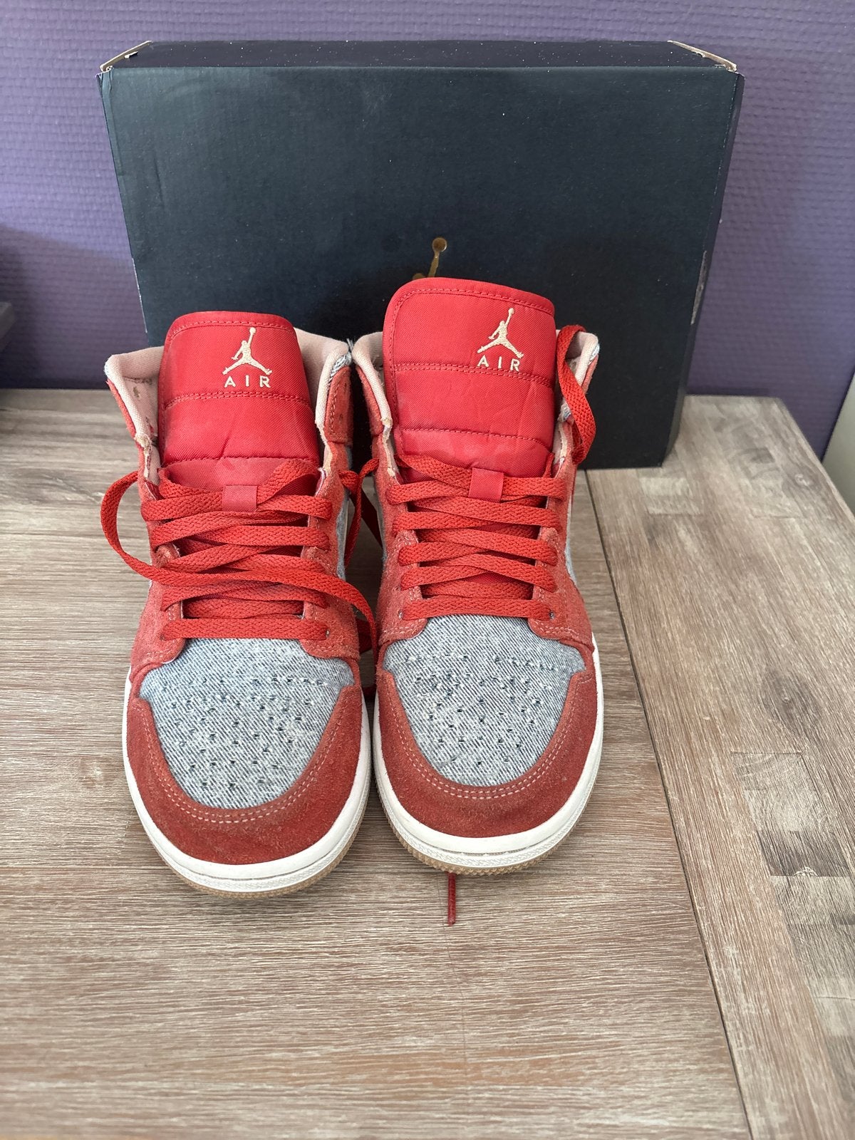 Nike Air Jordan 1 Mid - Rood/Grijs maat 42, Kleding | Dames, Ophalen, Gedragen, Rood, Sneakers of Gympen