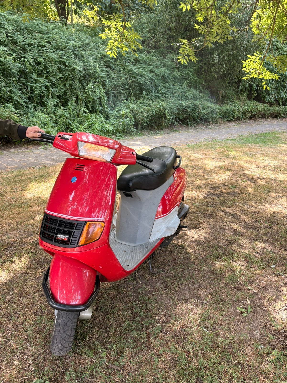 Piaggio Quartz 50cc lc (Te Ruil voor een vespa ciao), Fietsen en Brommers, Scooters | Piaggio, Ophalen, Zo goed als nieuw, Benzine
