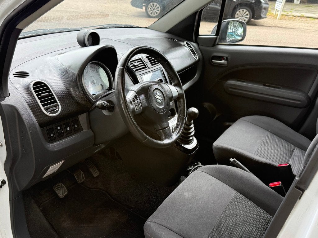 Suzuki Splash 1.0 VVT Exclusive metallic stoelverwarming, Auto's, Suzuki, Voorwielaandrijving, Euro 5, Gebruikt, 31 €/maand