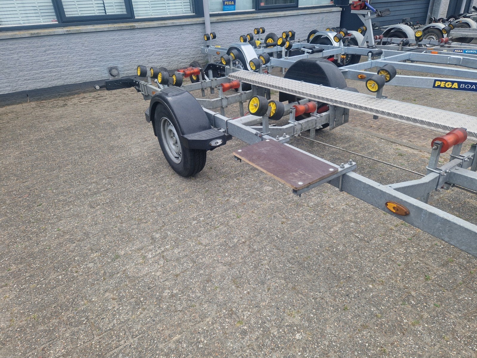 Pega V-liner type V1350 met waterdichte mini LED!!!, Watersport en Boten, Ophalen of Verzenden, Zo goed als nieuw, Minder dan 6 meter