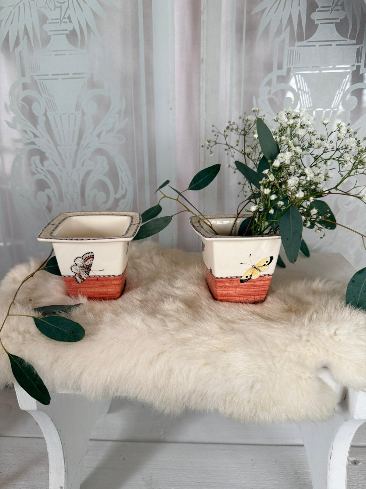 Sarah’s Garden wedgwood 2x boter potjes izgst, Ophalen, Zo goed als nieuw, Porselein, Bord of Schaal