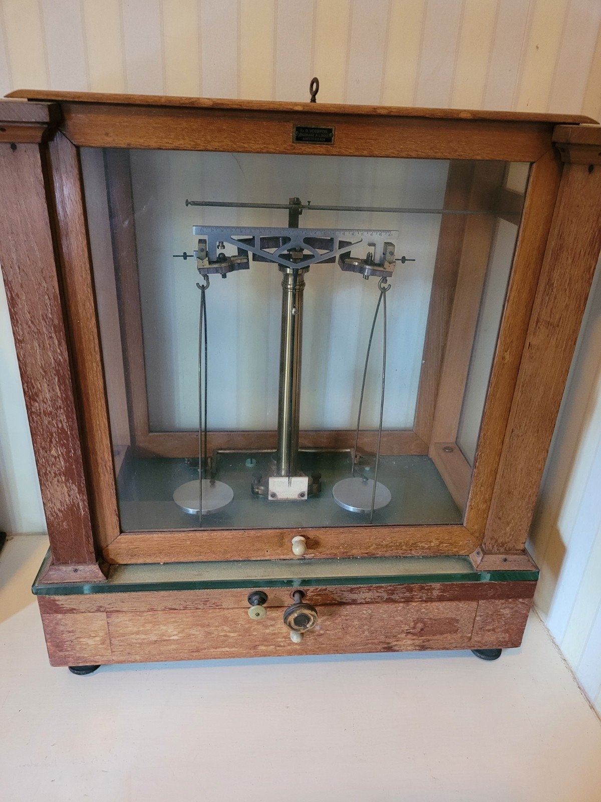 Antieke Precisie Balans van Fa. D. Vossepoel, Amsterdam, Ophalen