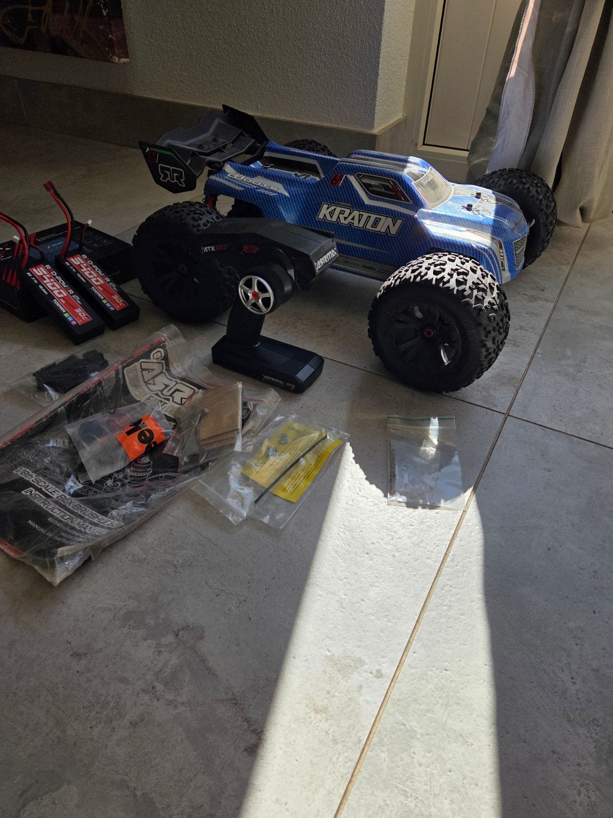 Foto 4 van armma Kraton 6S RC Auto 100 km/u - Complete Set