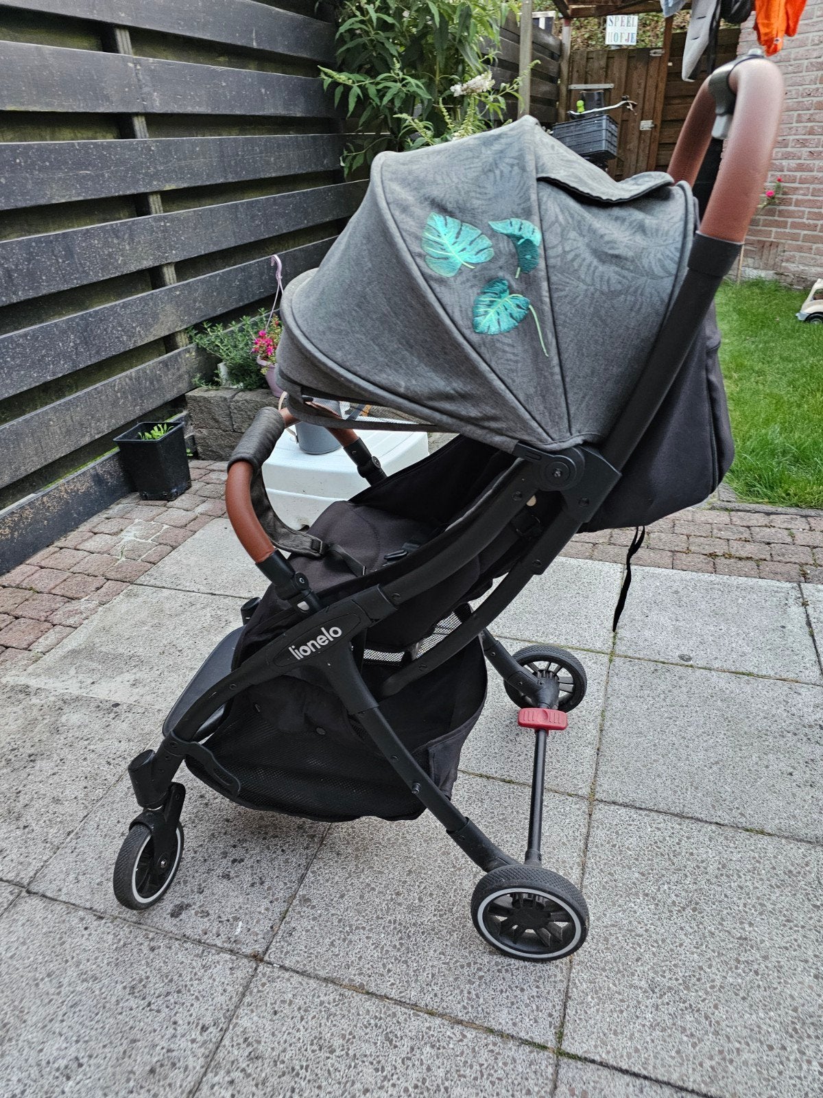 Lionello buggy, Kinderen en Baby's, Buggy's, Ophalen, Gebruikt, Overige merken, Verstelbare rugleuning