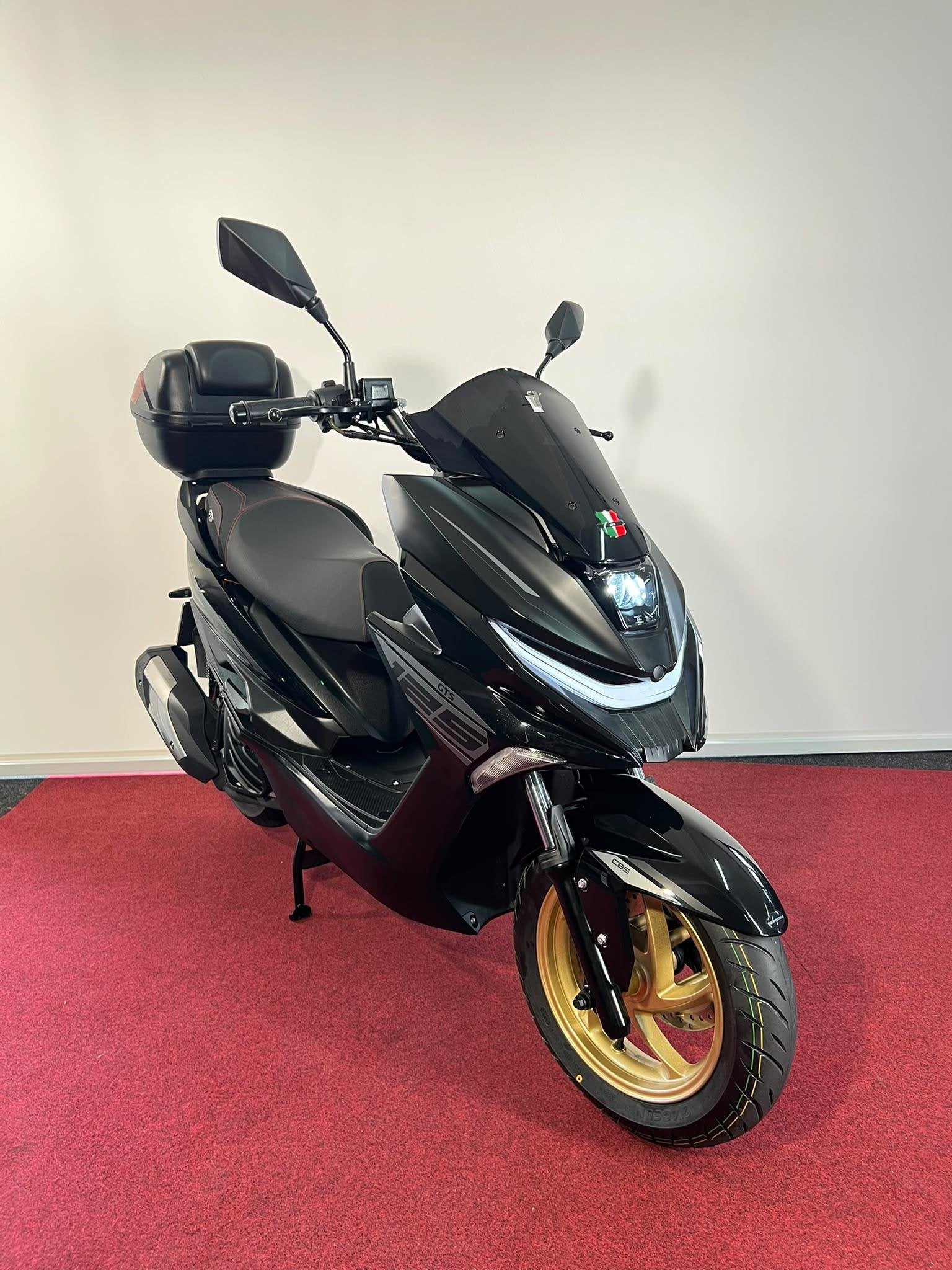 GTS Attitude 125 143km!, Nijverheidslaan 41
3903 AN  Veenendaal, NL, Scooter, 125 cc, 11 kW of minder