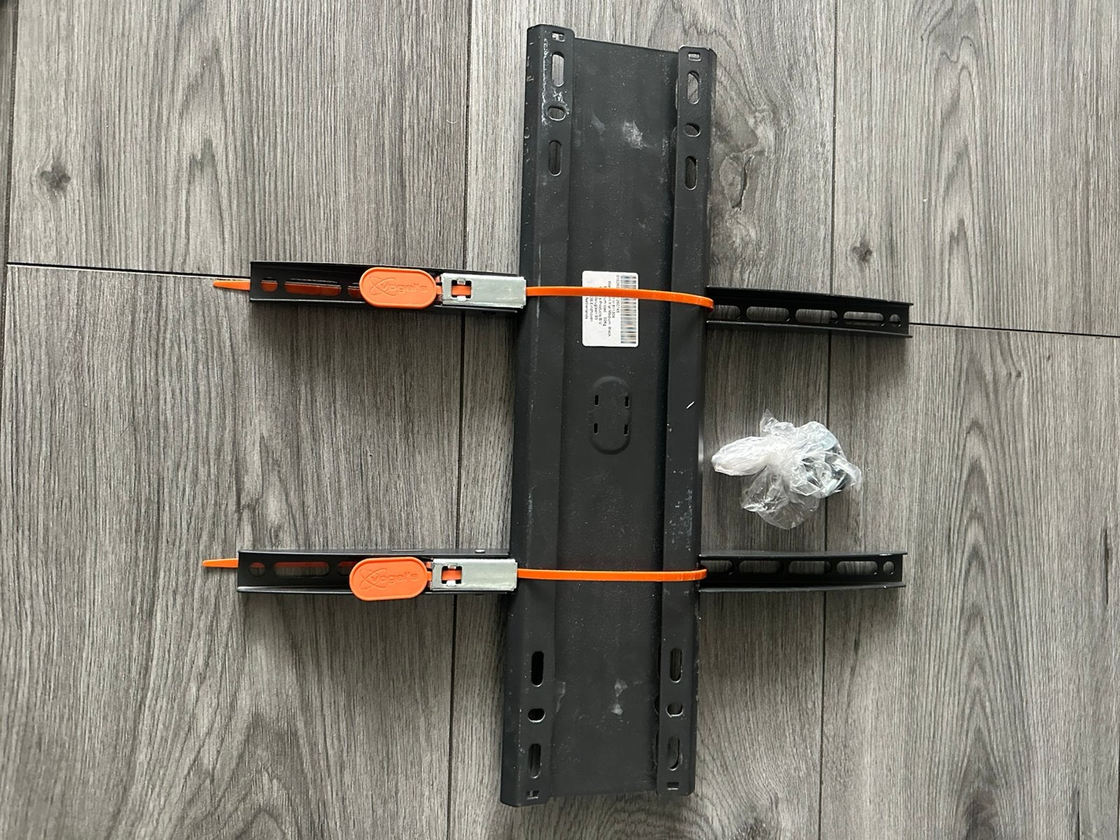 Tv muurbeugel voor 55inch, Ophalen, Zo goed als nieuw