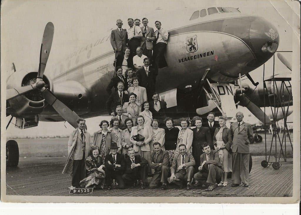 Monster Katholiek Zangkoor voor KLM-vliegtuig 1949 Foto, Ophalen of Verzenden, 1940 tot 1960, Ongelopen, Zuid-Holland