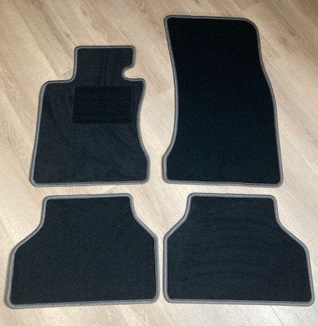 Mattenset voor een BMW 5-serie E60/E61, Info@schoenek.de, Nieuw, Ophalen of Verzenden, Gabor-Schönek-Straße 1 -5, 93149 Nittenau