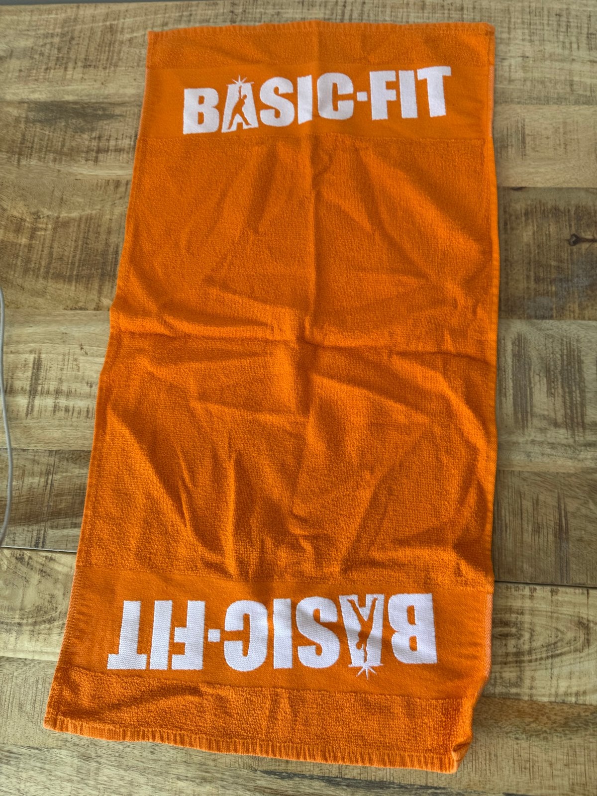 Basic-Fit handdoek - Oranje fitness handdoek, Ophalen, Zo goed als nieuw