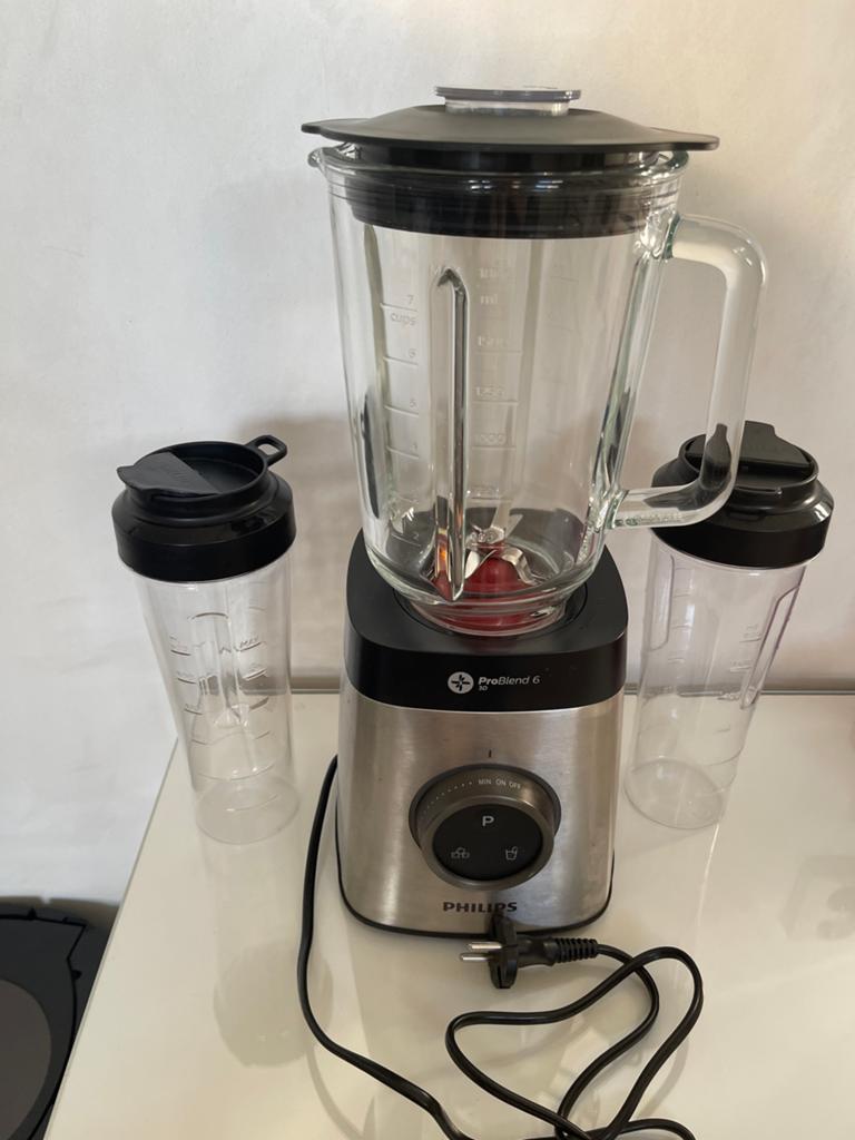 Bijna nieuwe Philips ProBlend 6 Blender met 2 To-Go Bekers, Witgoed en Apparatuur, Blenders, Ophalen, Zo goed als nieuw, Blender