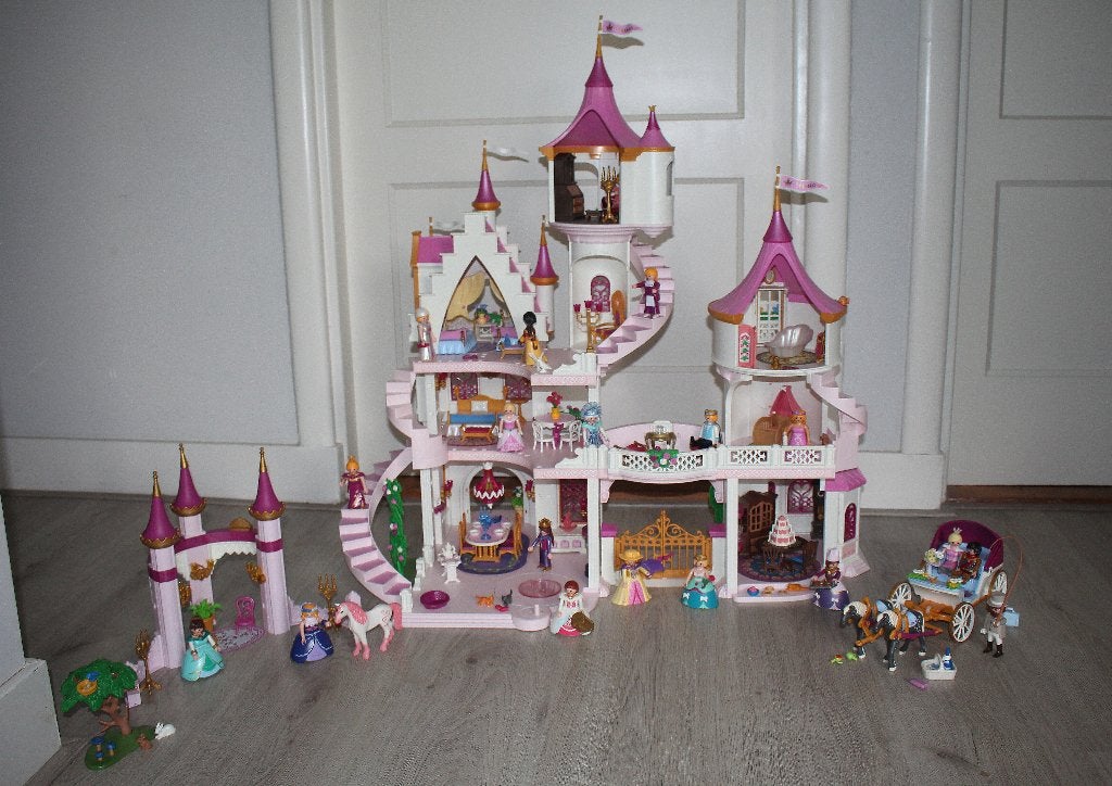 zgan super mooi aangekleed prinses kasteel met koets + poort, Complete set, Ophalen of Verzenden, Zo goed als nieuw, Kasteel/Fort