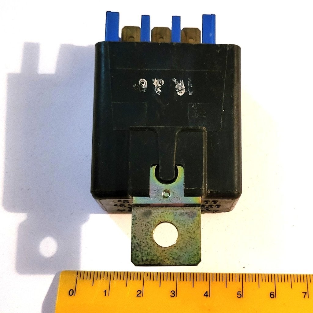 Relais Bosch 12V jaren 70-80-90 VW, Audi, BMW, Mercedes Opel, Ophalen of Verzenden, Gebruikt