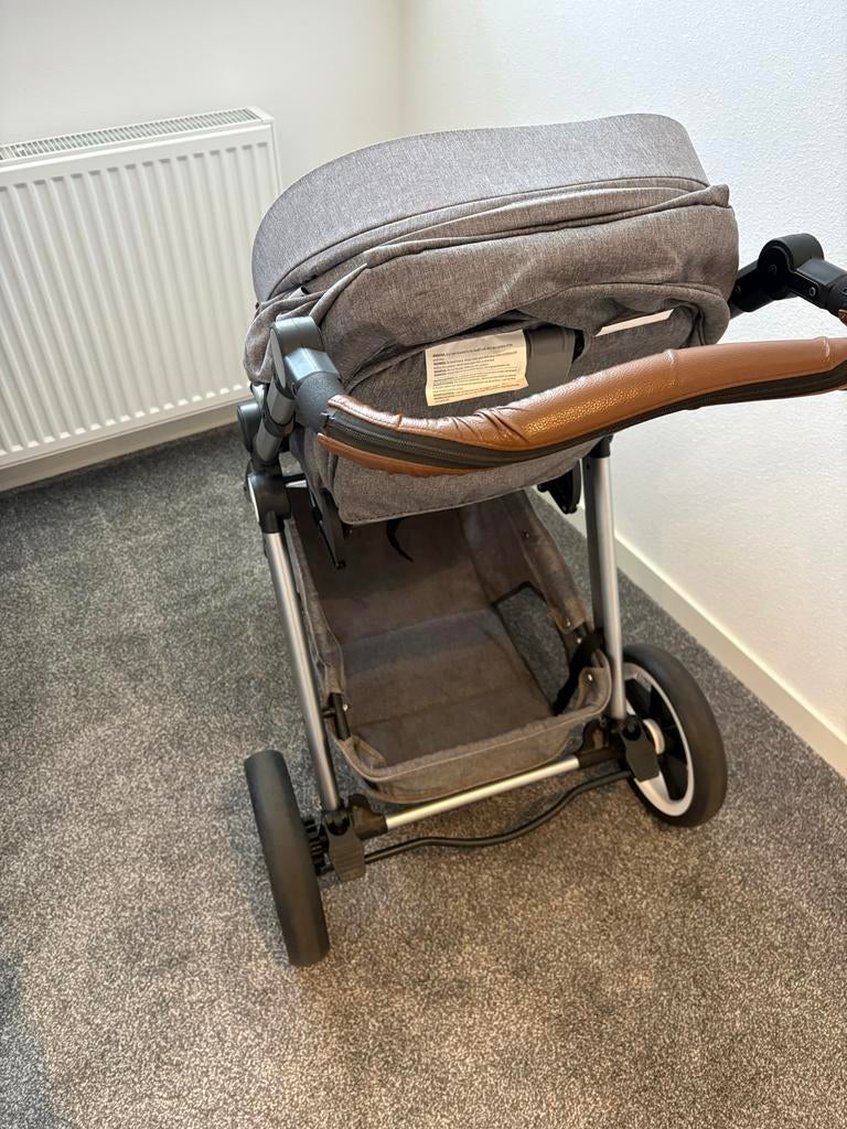 Ding kinderwagen - Gebruikt en handmatig schoongemaakt, Gebruikt, Verstelbare duwstang, Ophalen, Kinderwagen