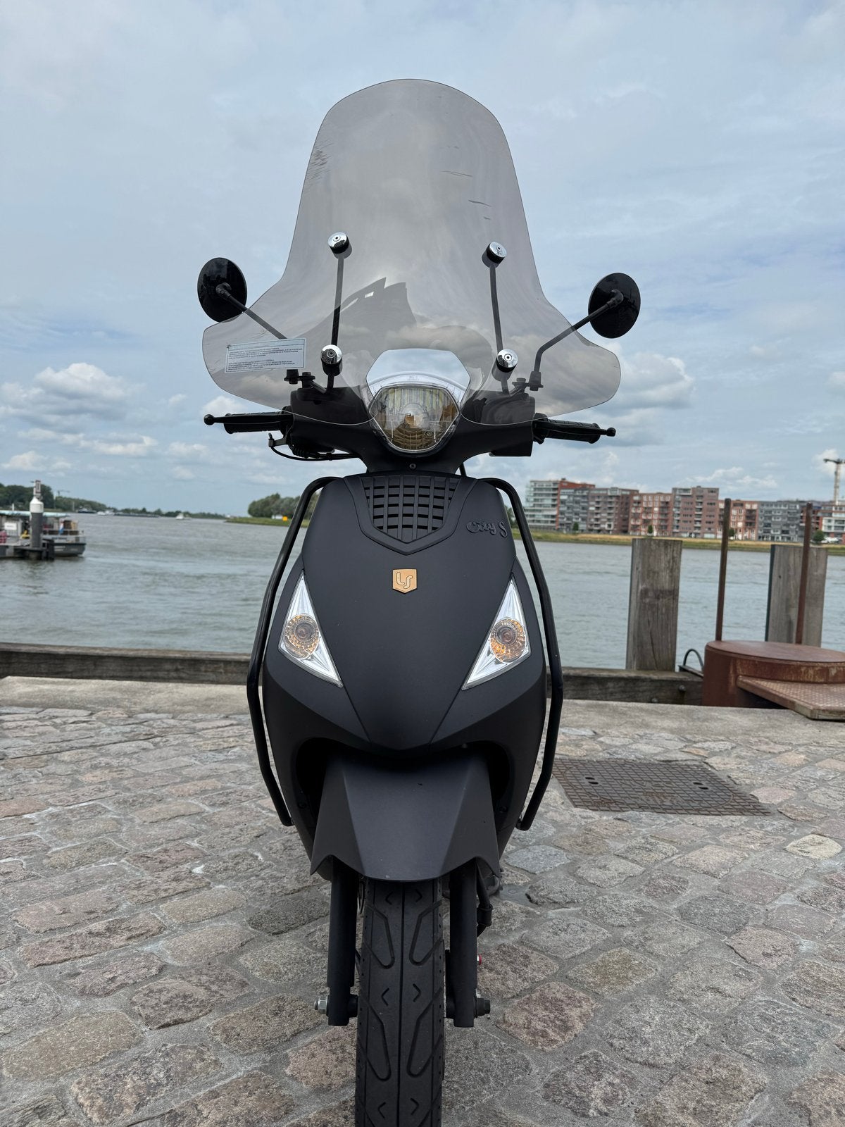 La Souris Scooter Mat Zwart - Zo goed als nieuw, Ophalen, Zo goed als nieuw, Benzine, Overige merken