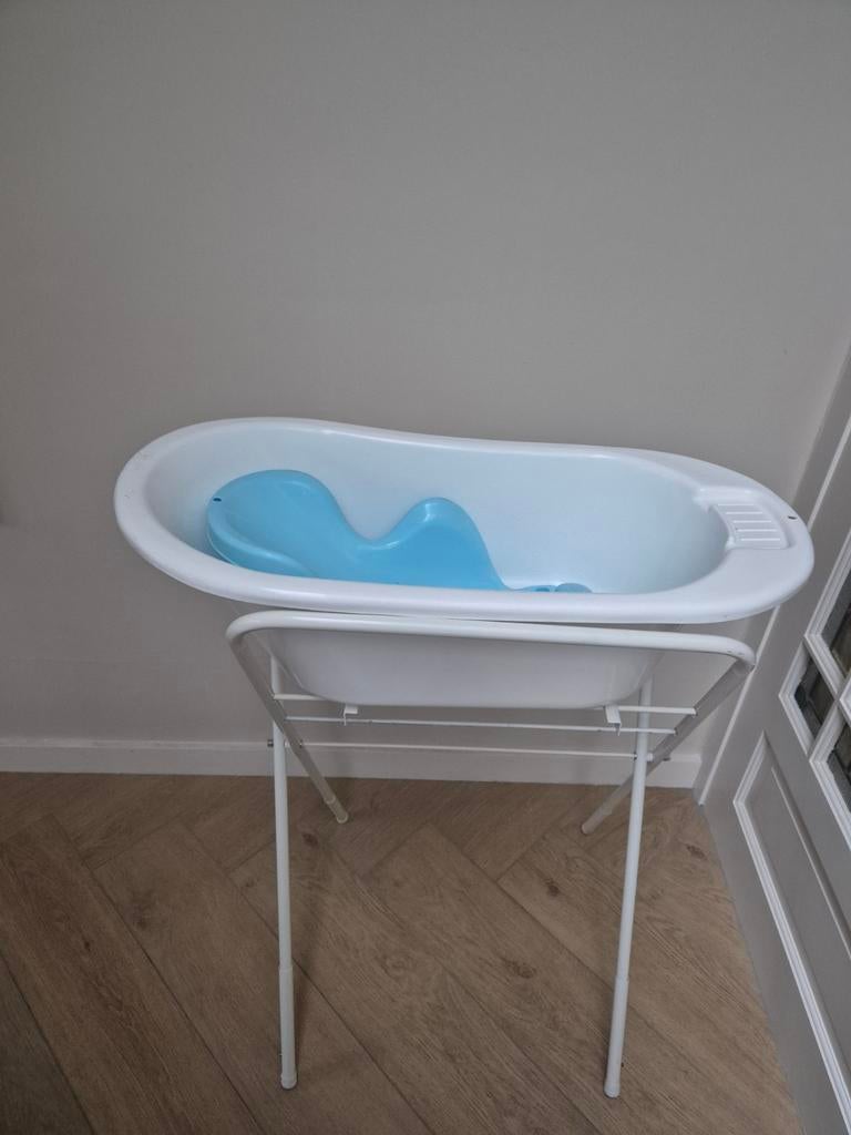 Babybadje op standaard met badinzet, Kinderen en Baby's, Badjes en Verzorging, Ophalen, Badje, Standaard