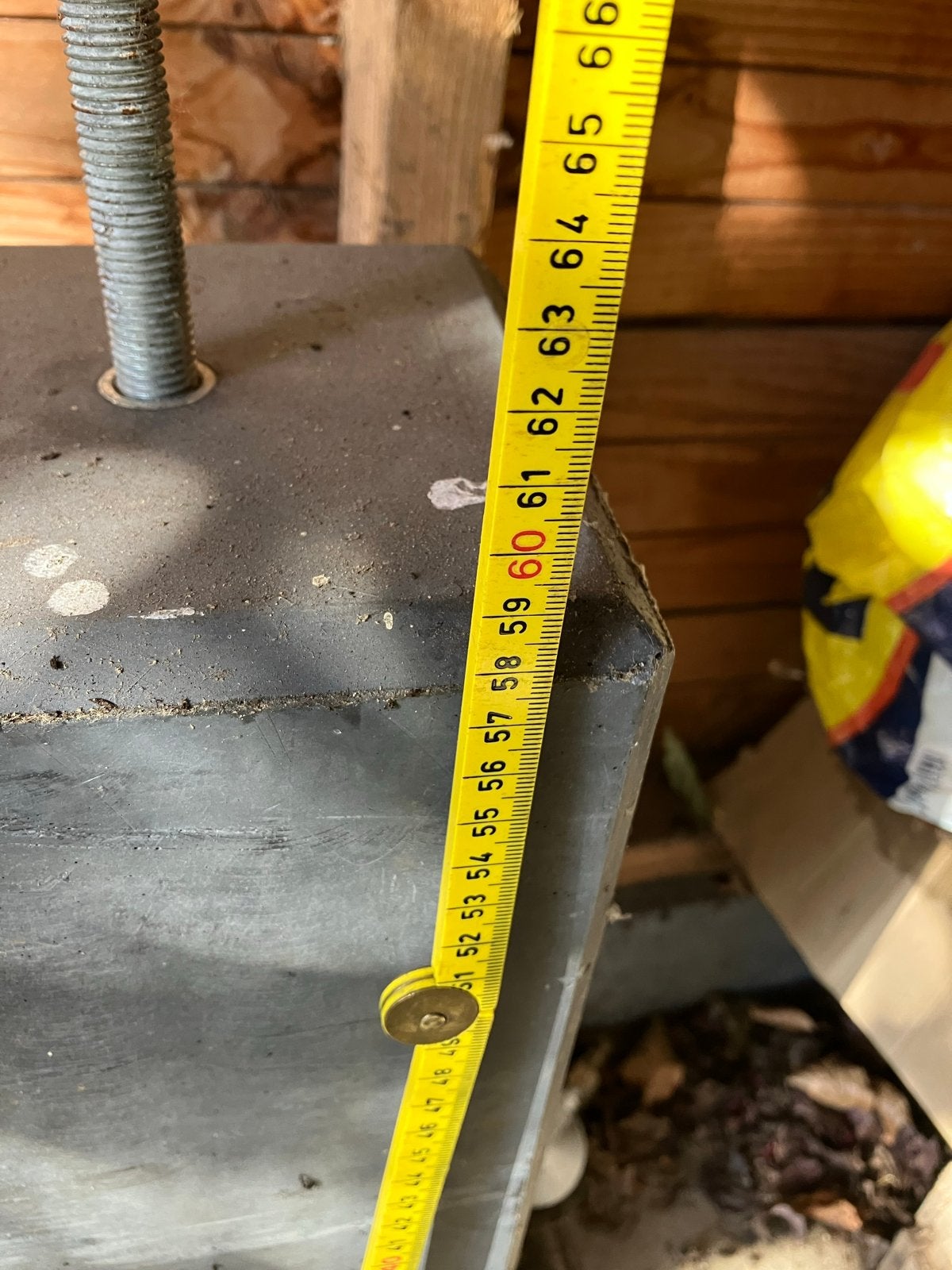 Betonnen paal met verstelbare schroef voor fundering, Ophalen, Gebruikt, Minder dan 180 cm, Palen