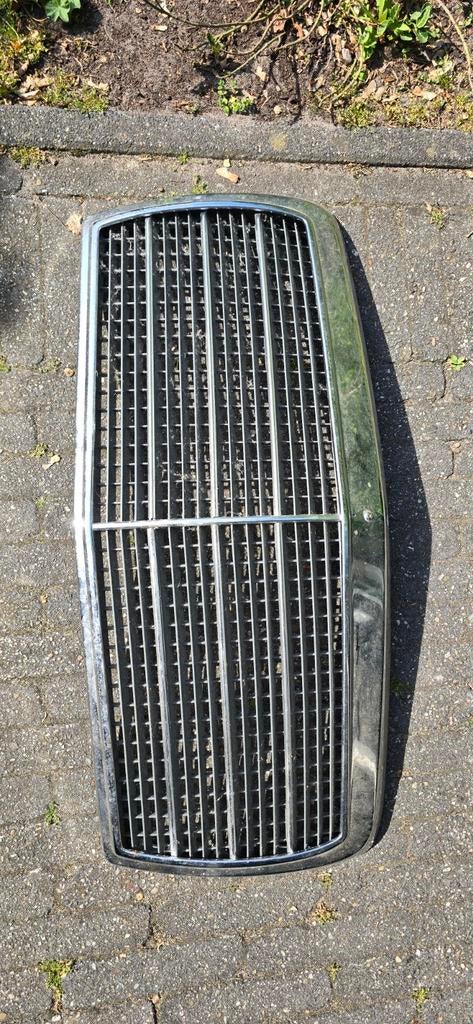 Grille Mercedes-Benz W123 (Gebruikt), Ophalen of Verzenden, Gebruikt, Voor, Mercedes-Benz